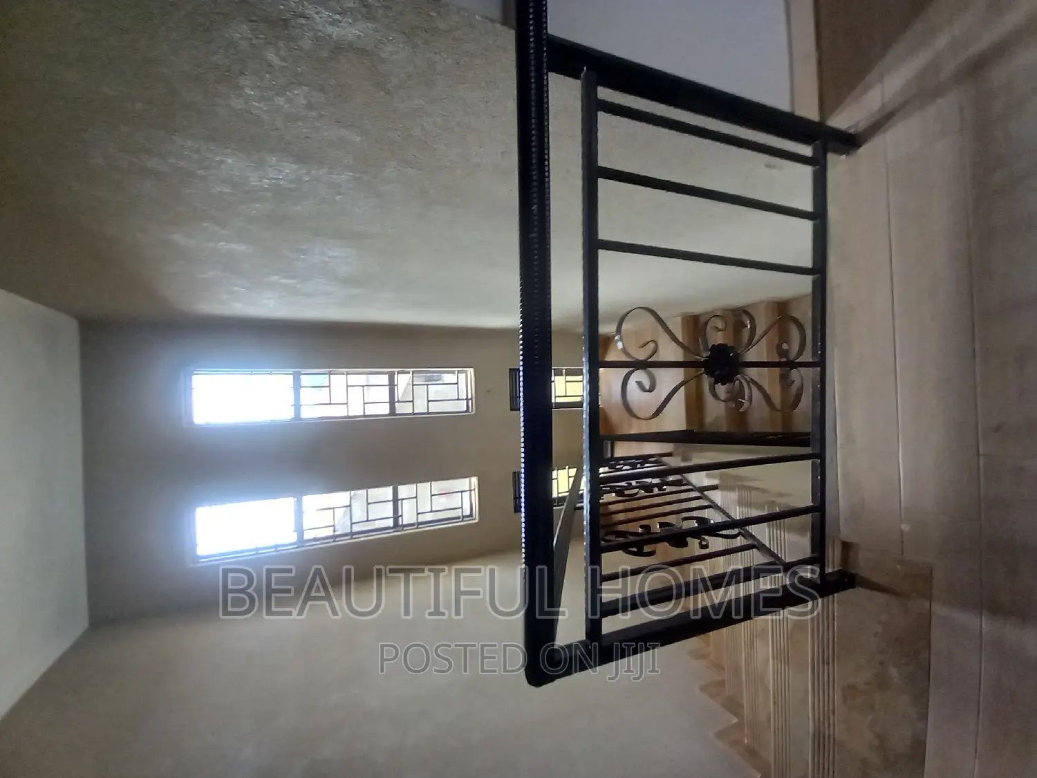 Furnished 6bdrm Duplex in Kira Corporate for sale in Kira