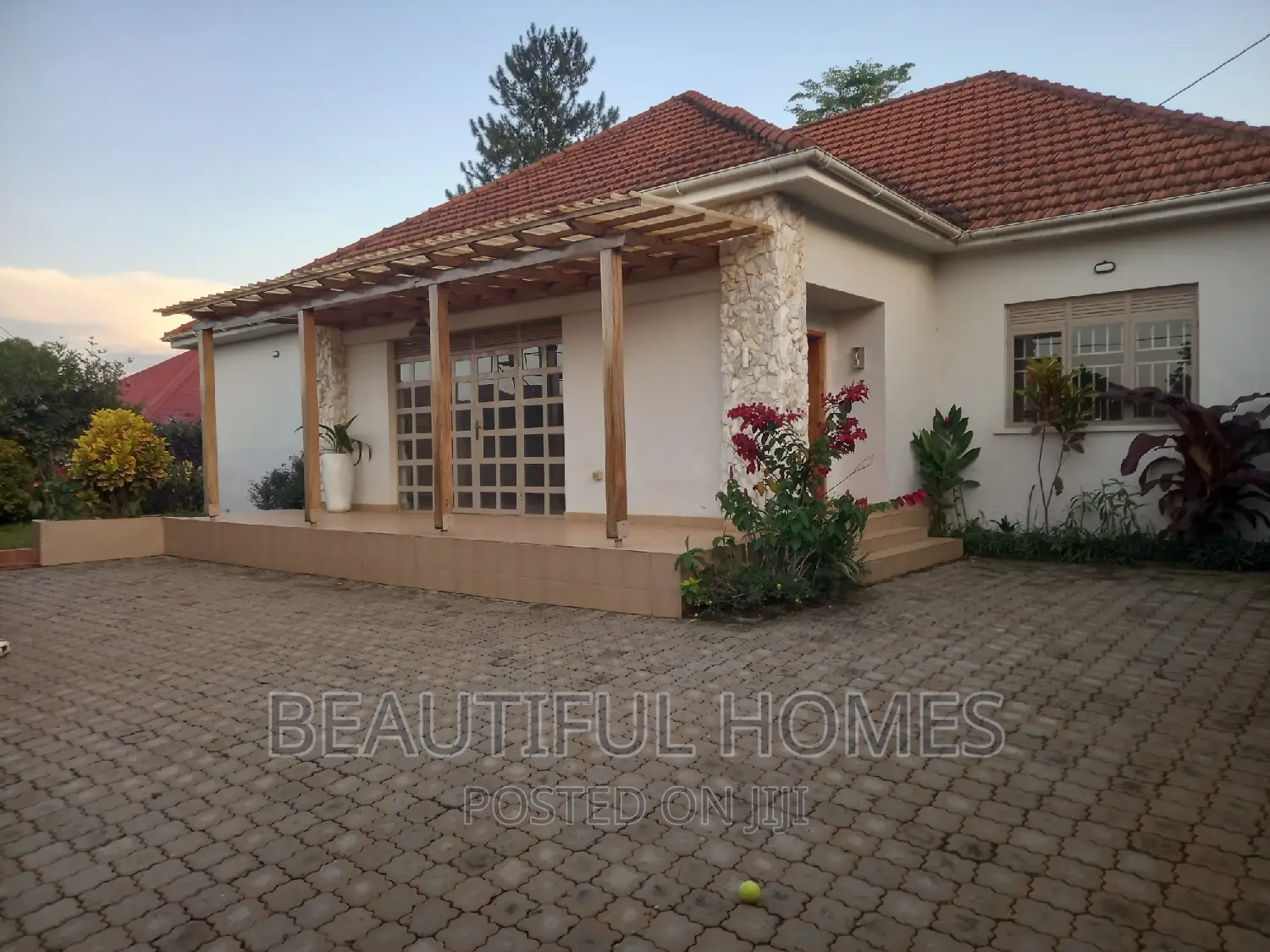 Furnished 4bdrm House in Kira Mamerito Road for sale in Kira