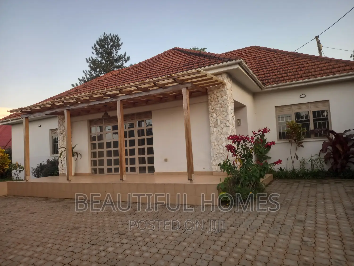 Furnished 4bdrm Bungalow in Kira Mamerito Road for sale in Kira