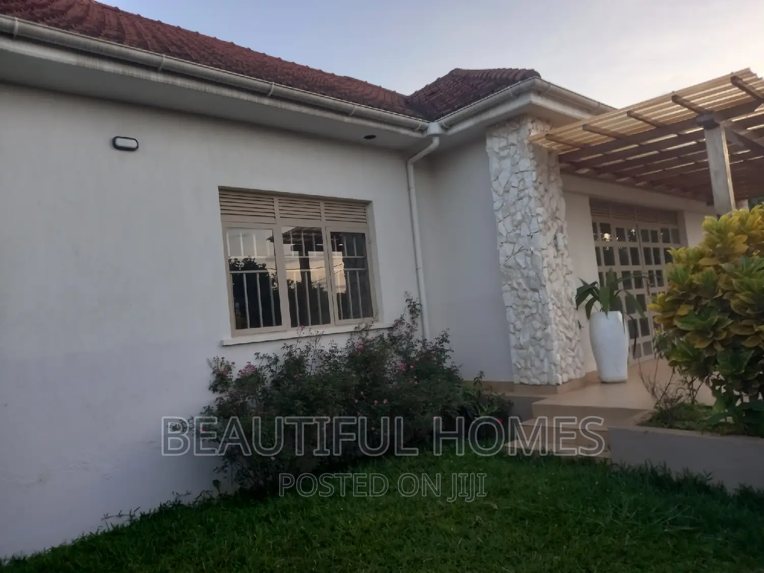 Furnished 4bdrm House in Kira for sale in Kira