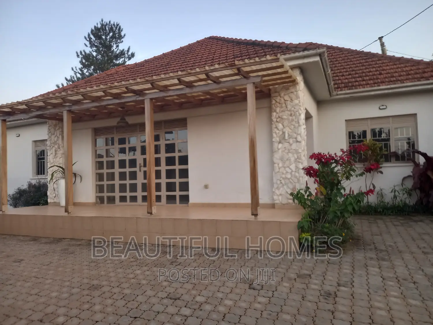 Furnished 4bdrm House in Kira for sale in Kira