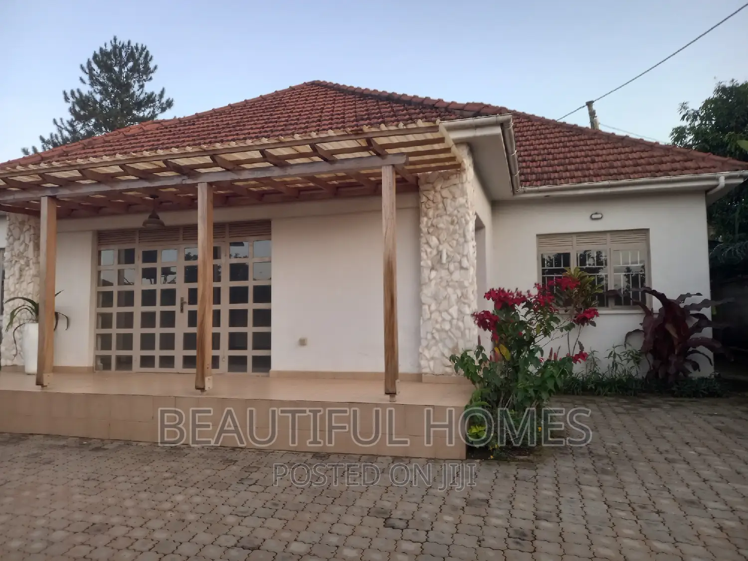 Furnished 4bdrm House in Kira for sale in Kira