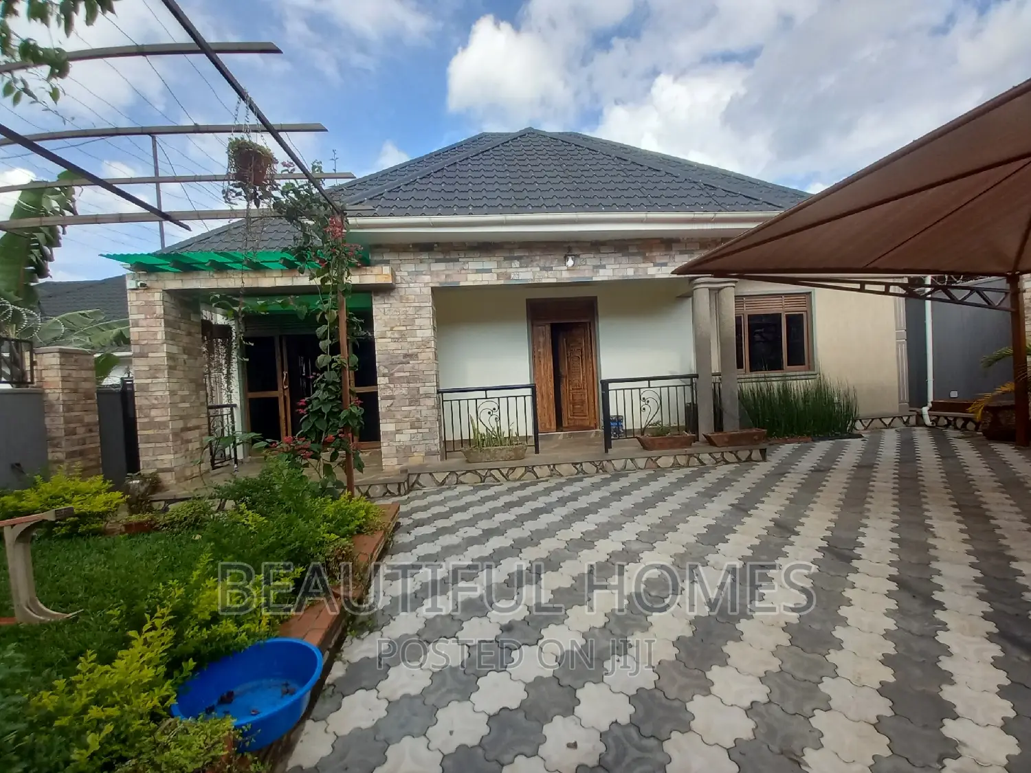 Furnished 4bdrm Bungalow in Kira Nabusugwe for sale in Kira