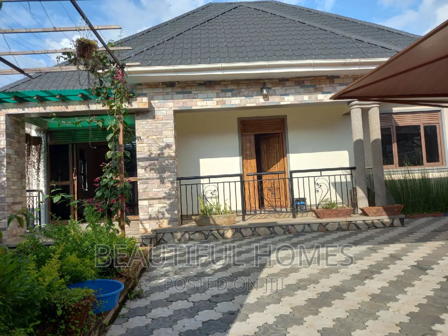 Furnished 4bdrm Bungalow in Kira Nabusugwe for sale in Kira