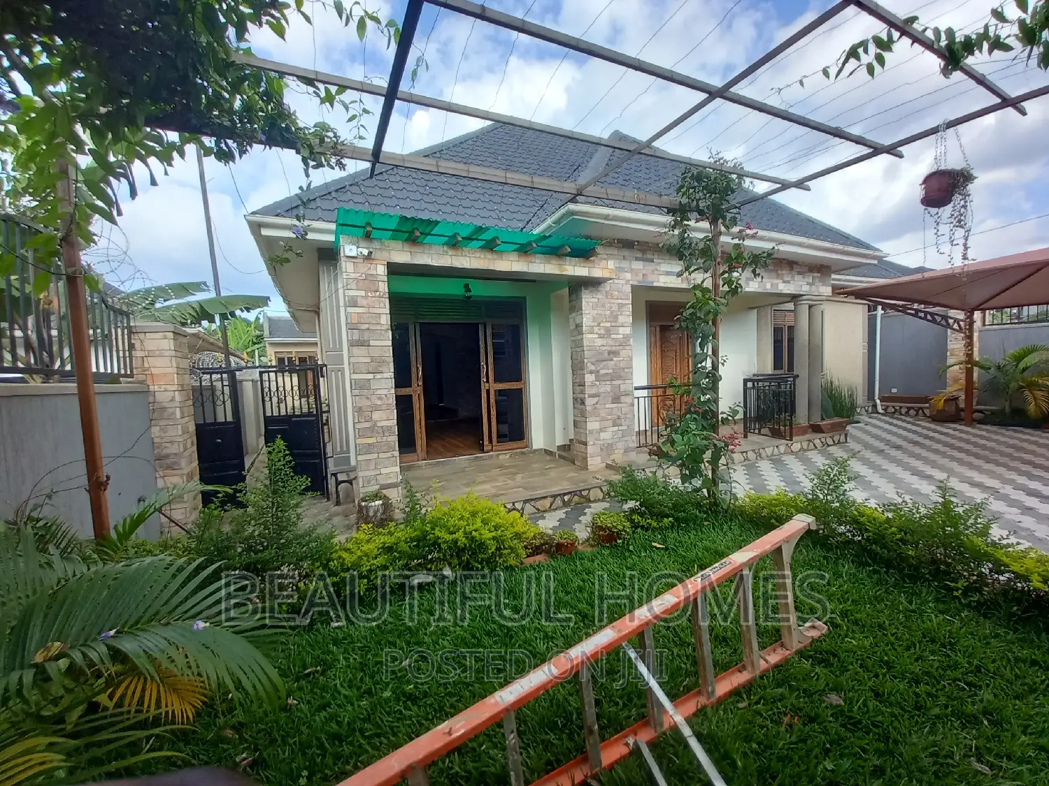 Furnished 4bdrm House in Kira Nabusugwe for sale in Kira