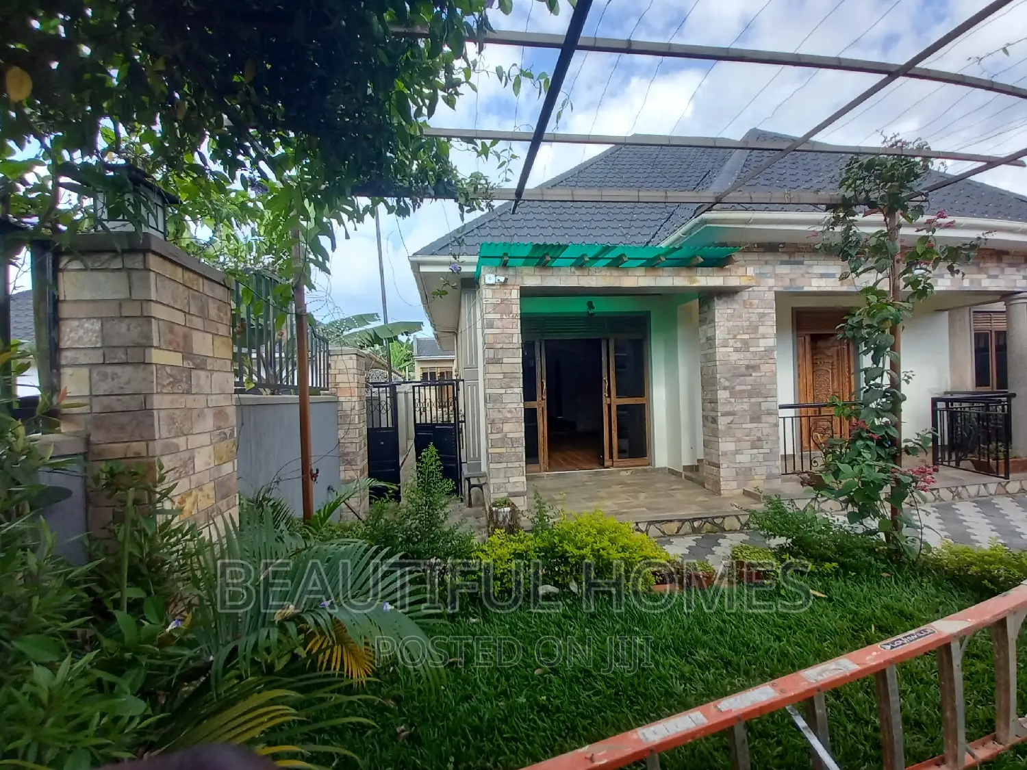 Furnished 4bdrm House in Kira Nabusugwe for sale in Kira