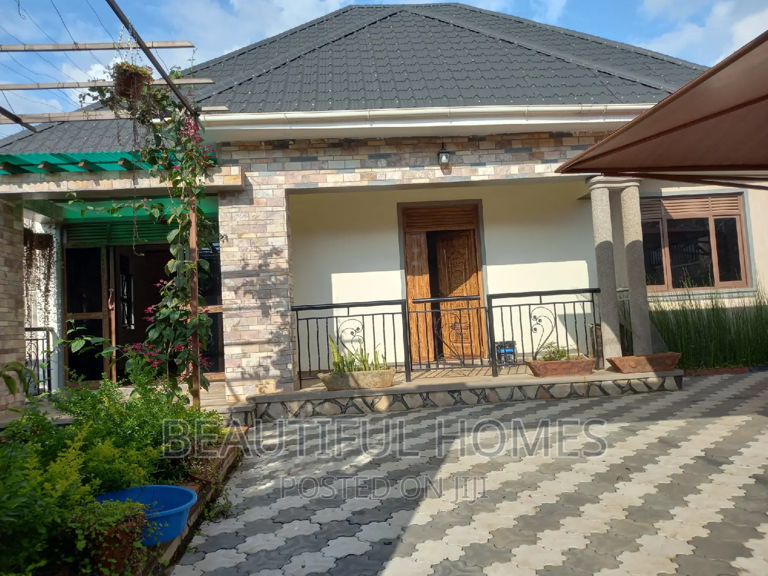Furnished 4bdrm House in Nabusugwe, Kira for sale in Kira