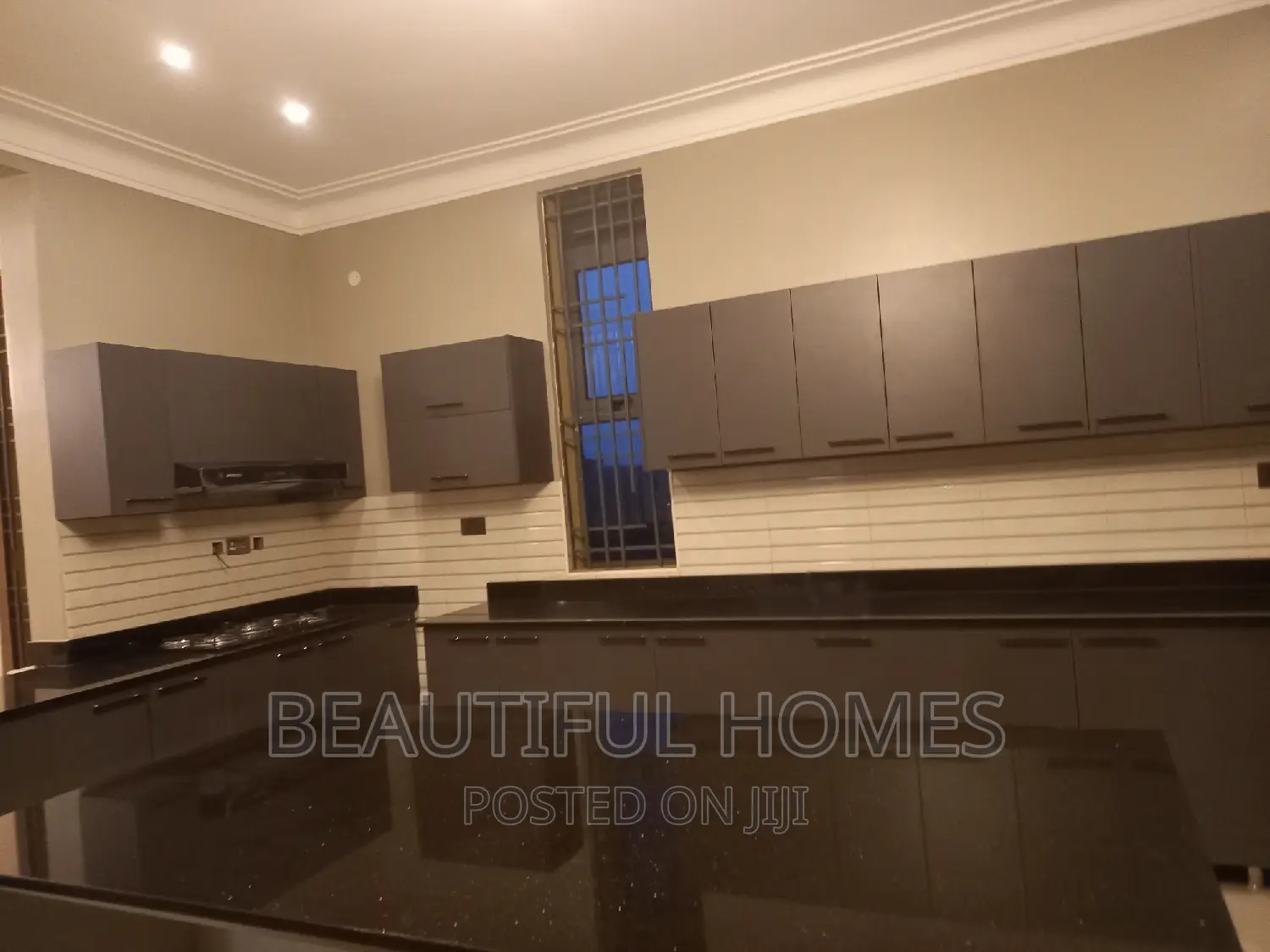 Furnished 7bdrm Duplex in Kyanja, Nakawa for sale in Nakawa