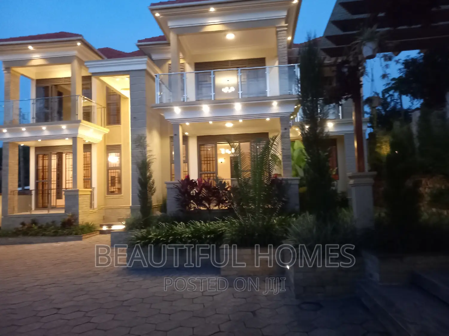 Furnished 7bdrm Duplex in Kyanja, Nakawa for sale in Nakawa