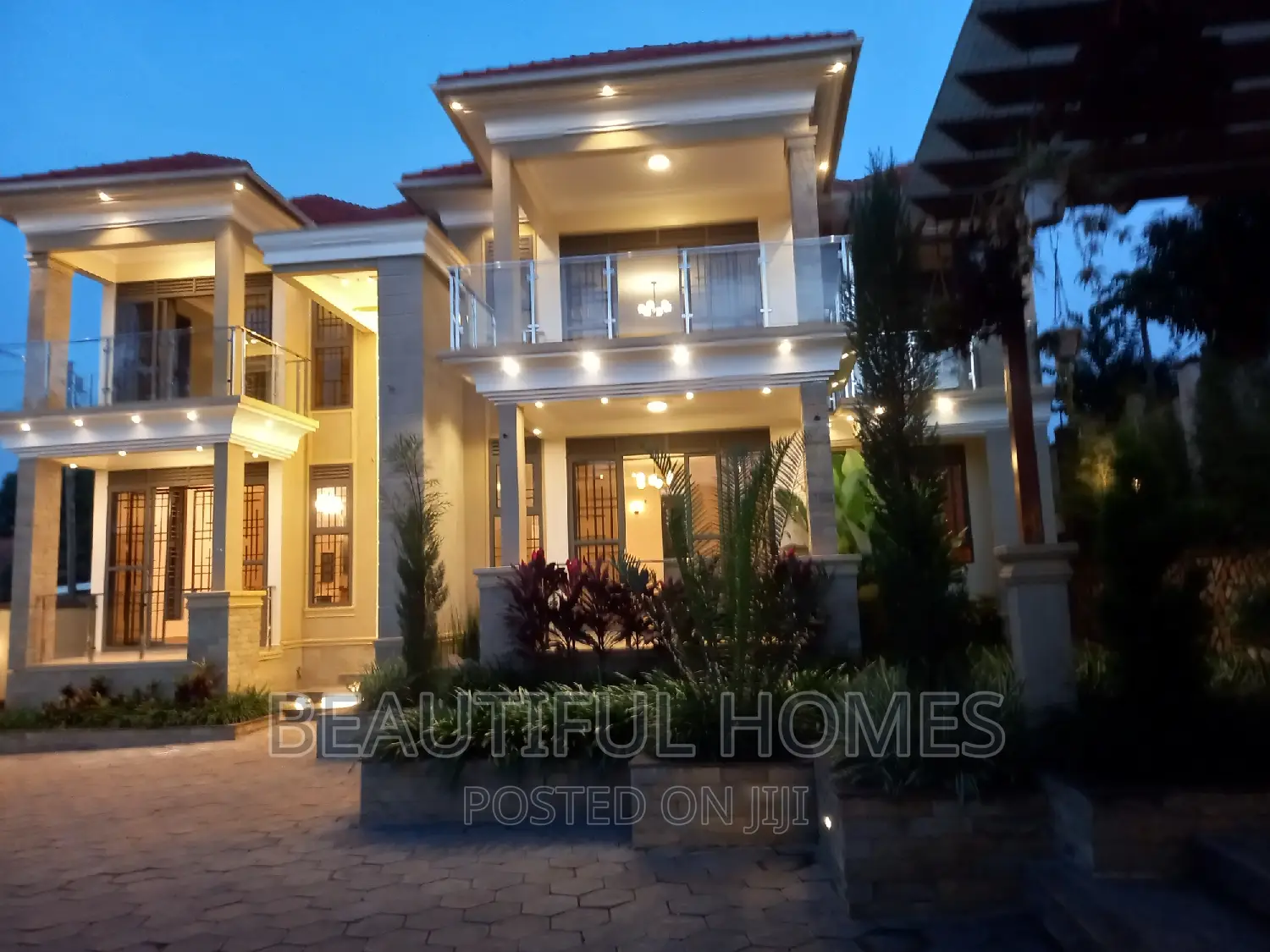 Furnished 7bdrm Duplex in Kyanja, Nakawa for sale in Nakawa