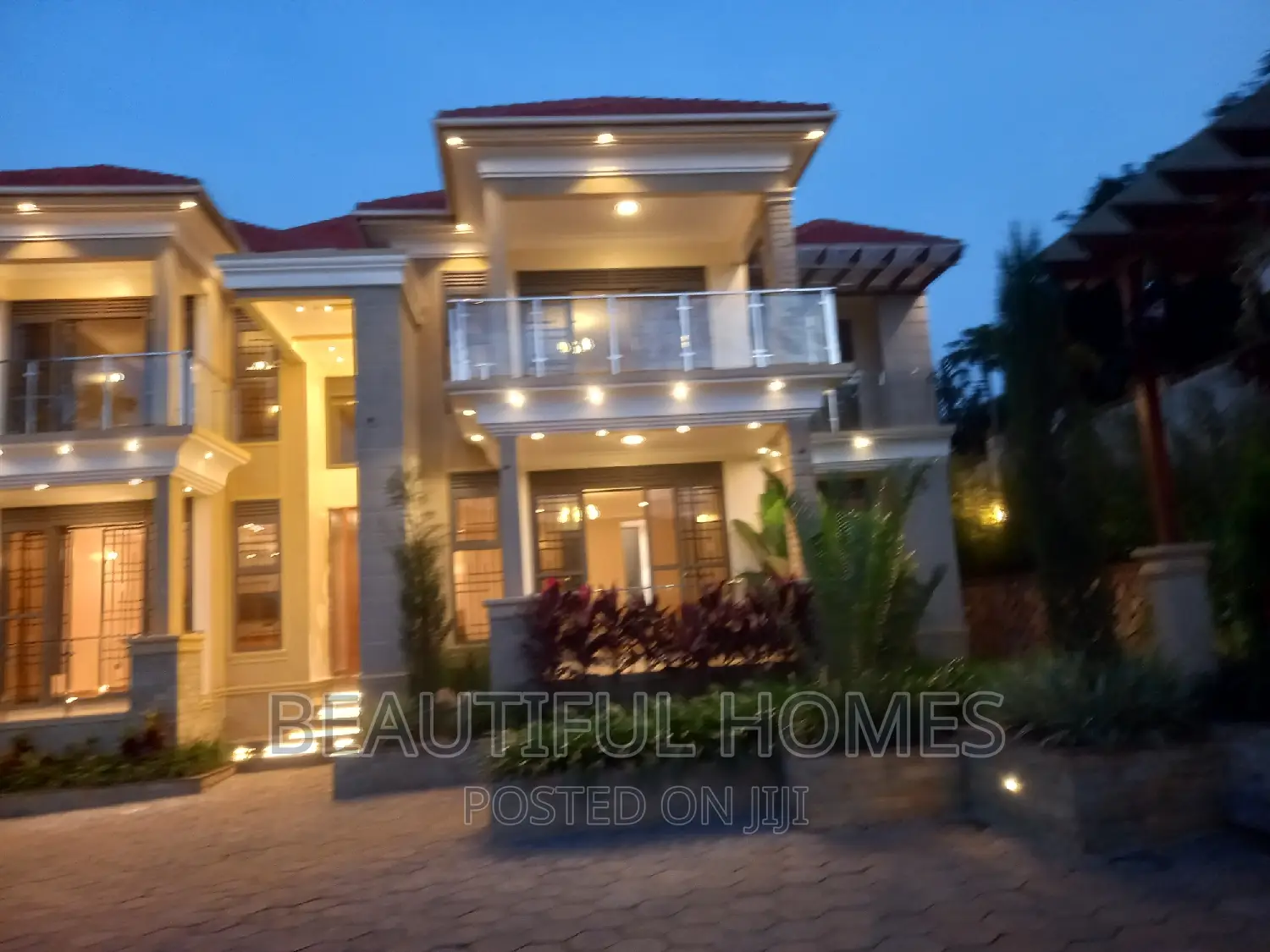 Furnished 7bdrm Mansion in Kyanja Ministers, Nakawa for sale in Nakawa