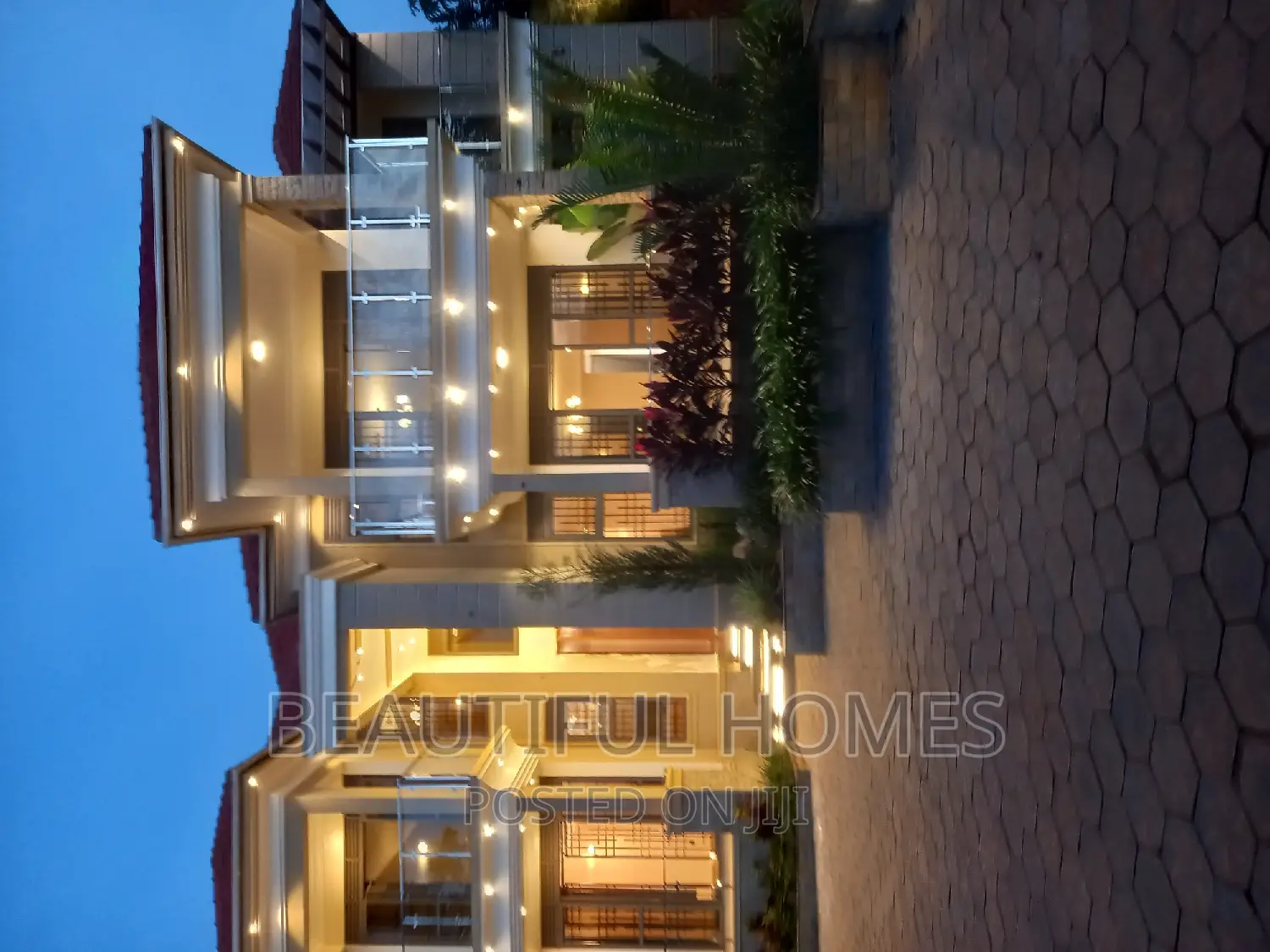 Furnished 7bdrm Duplex in Kyanja, Nakawa for sale in Nakawa