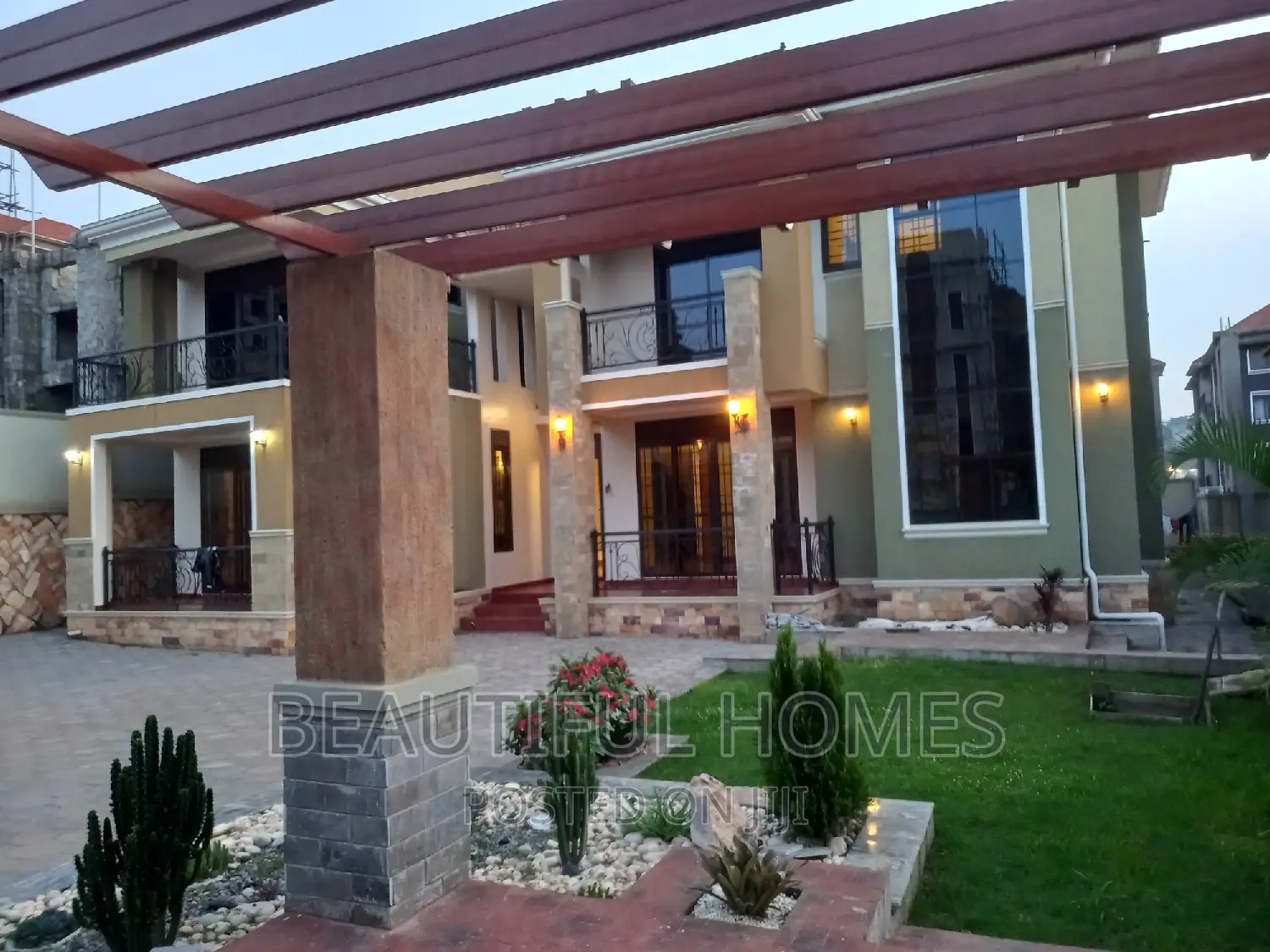 Furnished 6bdrm House in Kyanja, Nakawa for sale in Nakawa