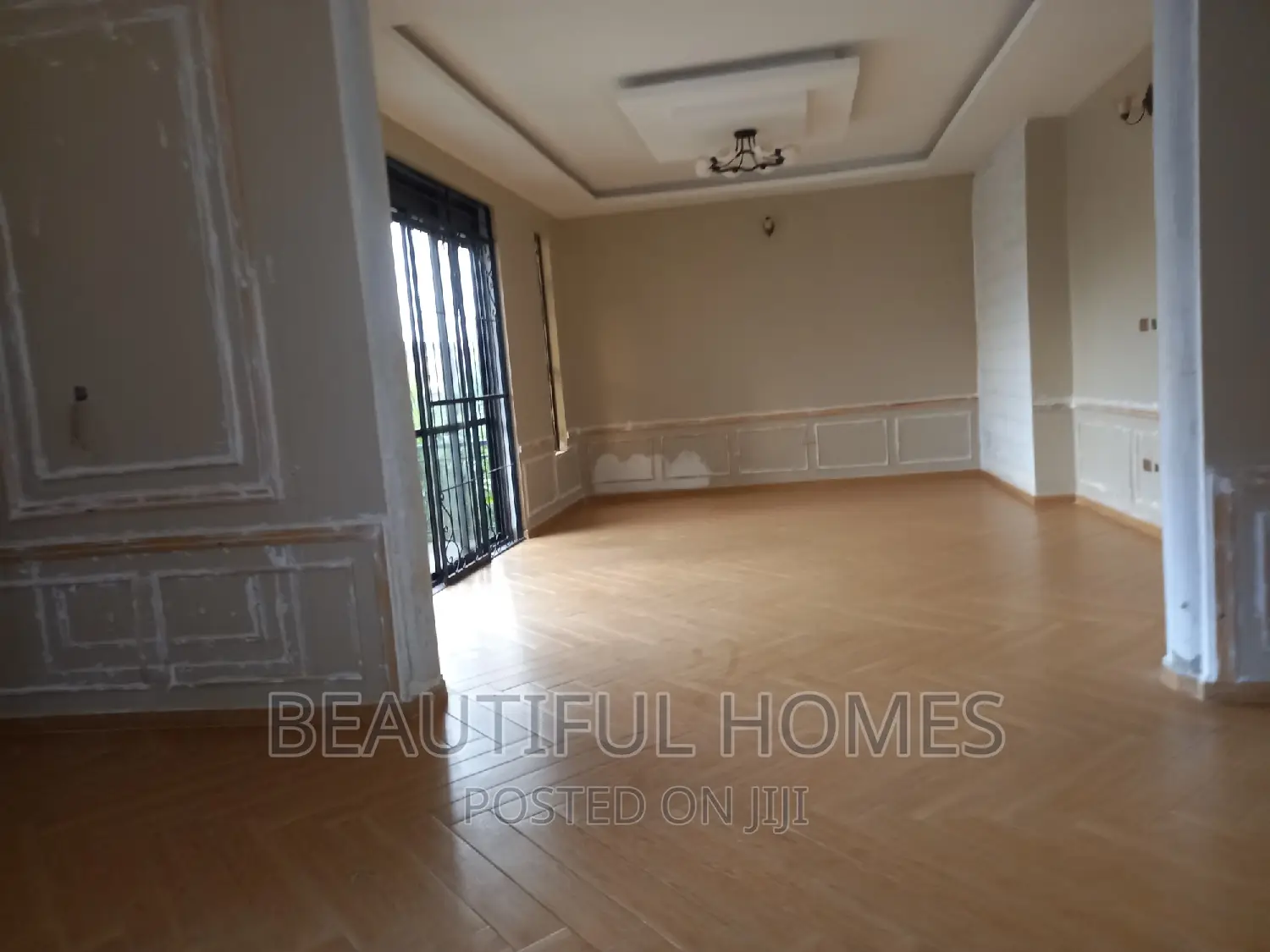 Furnished 6bdrm Duplex in Kisaasi Corporate, Nakawa for sale in Nakawa