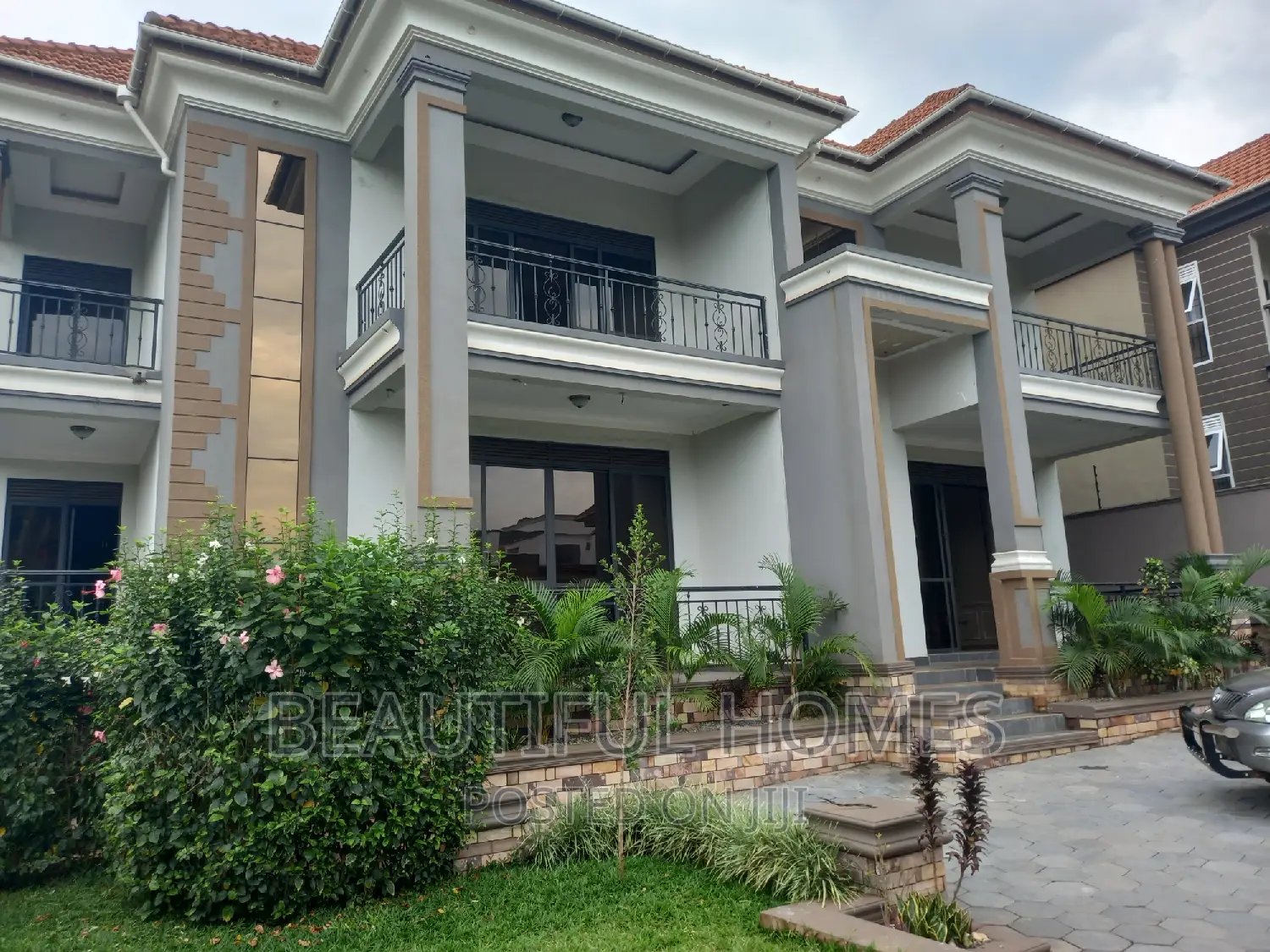 Furnished 6bdrm House in Kisaasi Tarmacked, Nakawa for sale in Nakawa
