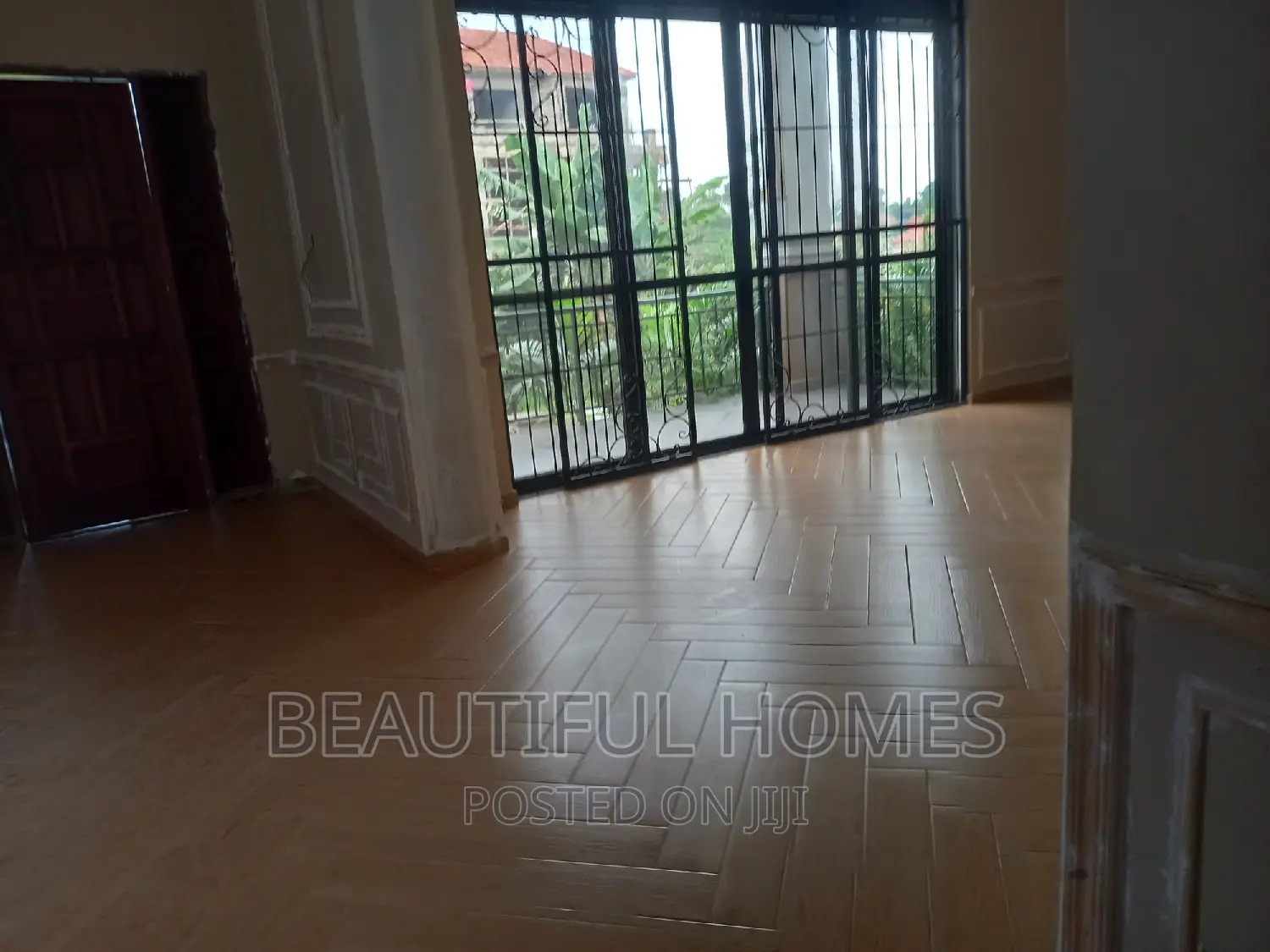 Furnished 6bdrm House in Kisaasi Tarmacked, Nakawa for sale in Nakawa