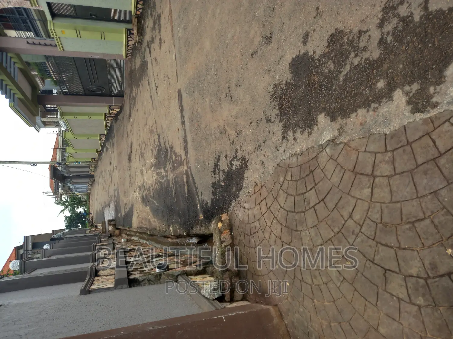 Furnished 6bdrm House in Kisaasi Tarmacked, Nakawa for sale in Nakawa