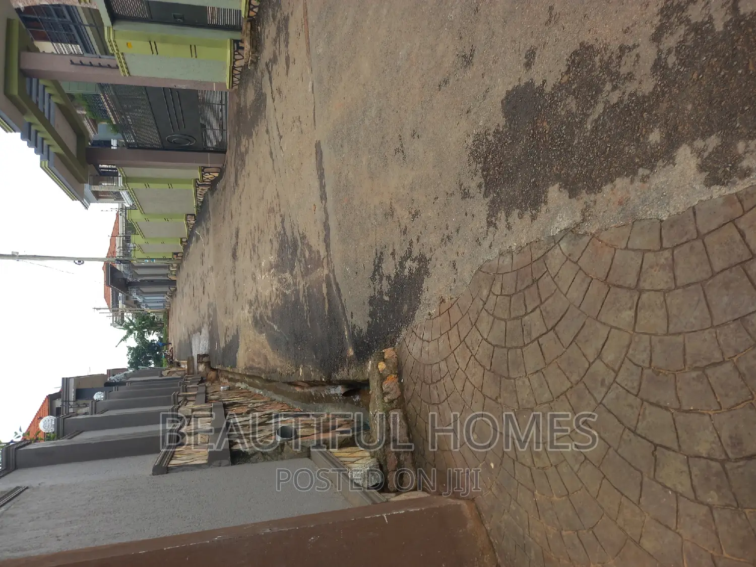 Furnished 6bdrm House in Kisaasi Tarmacked, Nakawa for sale in Nakawa