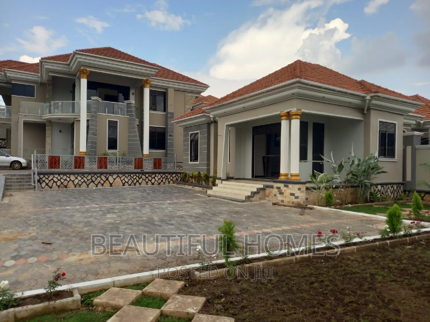Furnished 6bdrm Duplex in Kira Mamerito Lane for sale in Kira