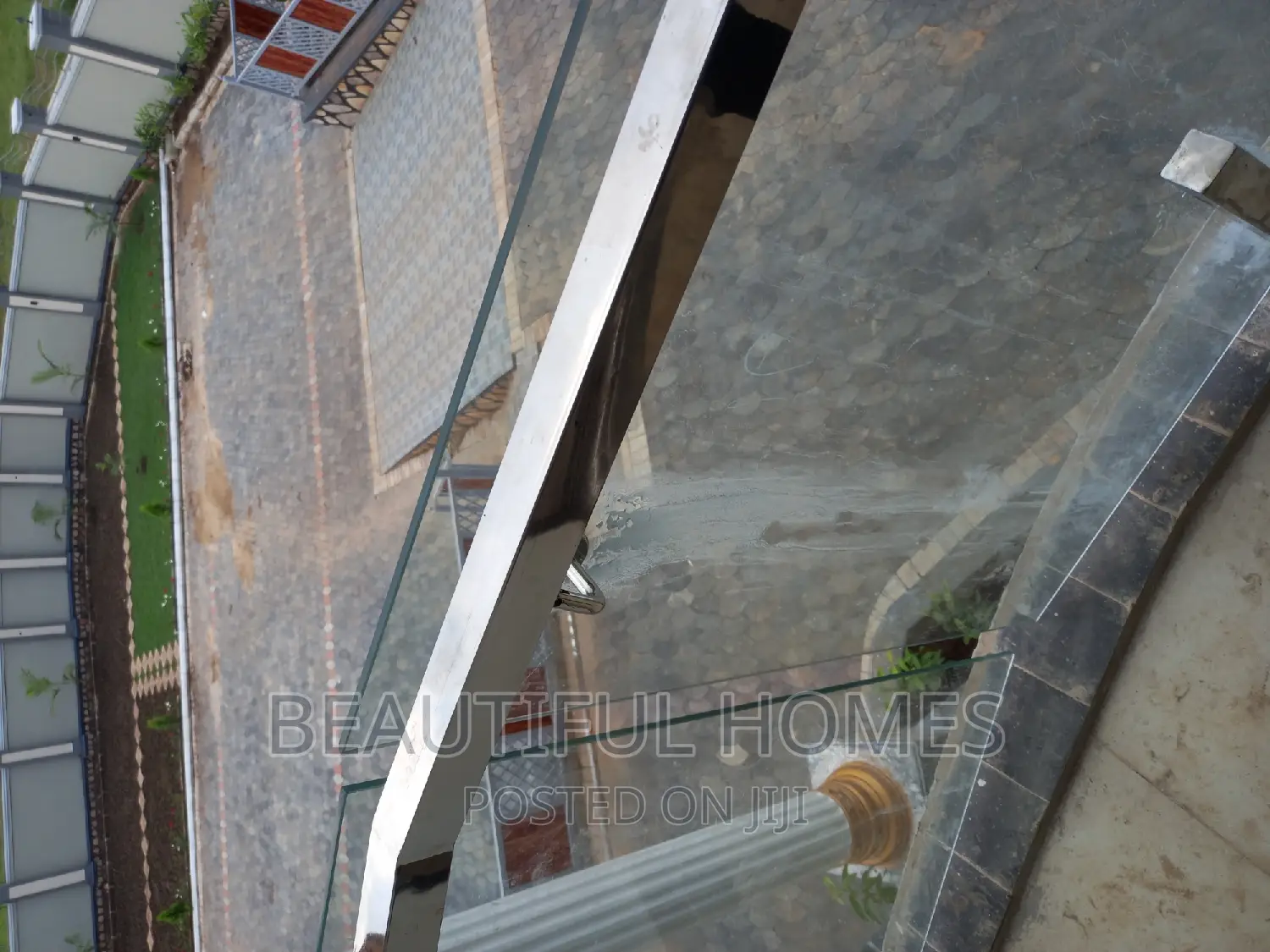 Furnished 6bdrm Duplex in Kira Mamerito Lane for sale in Kira