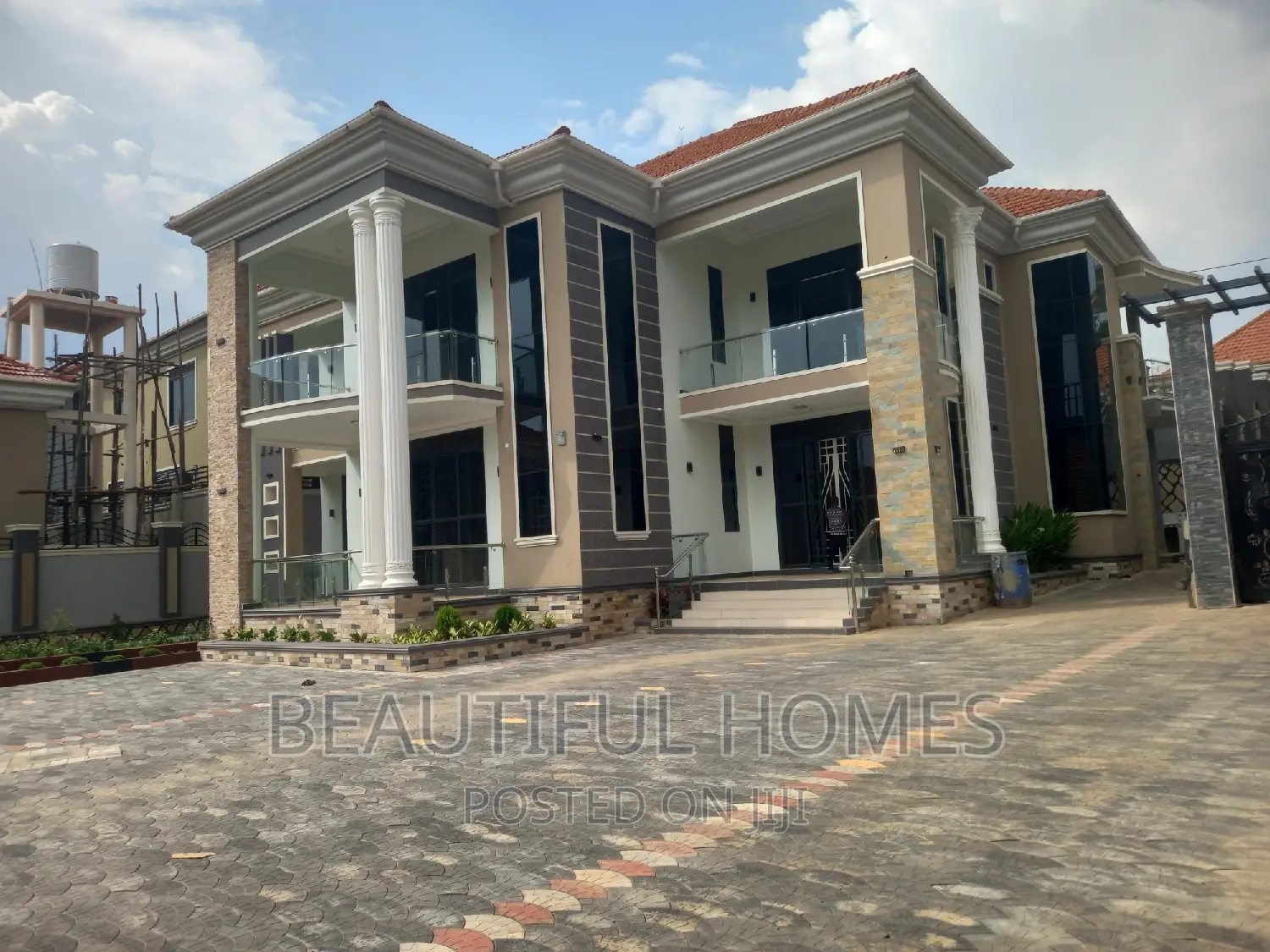 Furnished 6bdrm House in Kira Diplomat for sale in Kira