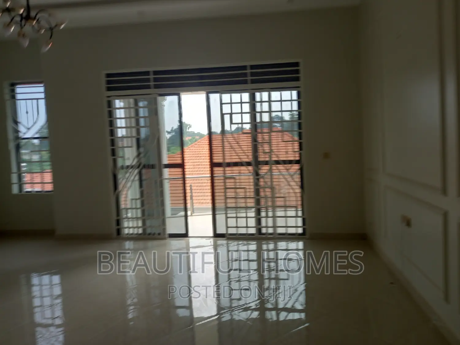 Furnished 6bdrm House in Kira for sale in Kira