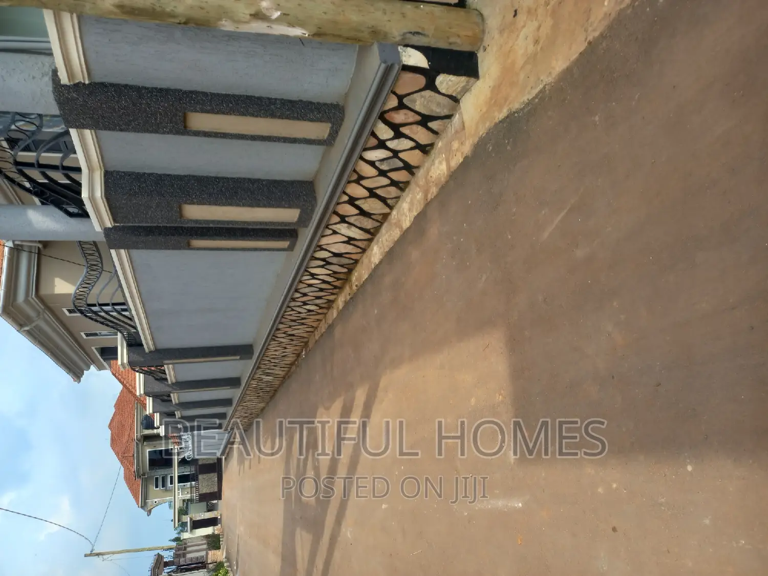 Furnished 6bdrm Mansion in Kira Along Mamerito for sale in Kira