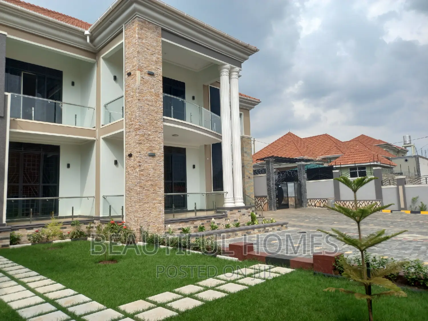 Furnished 6bdrm Mansion in Kira Ministers for sale in Kira