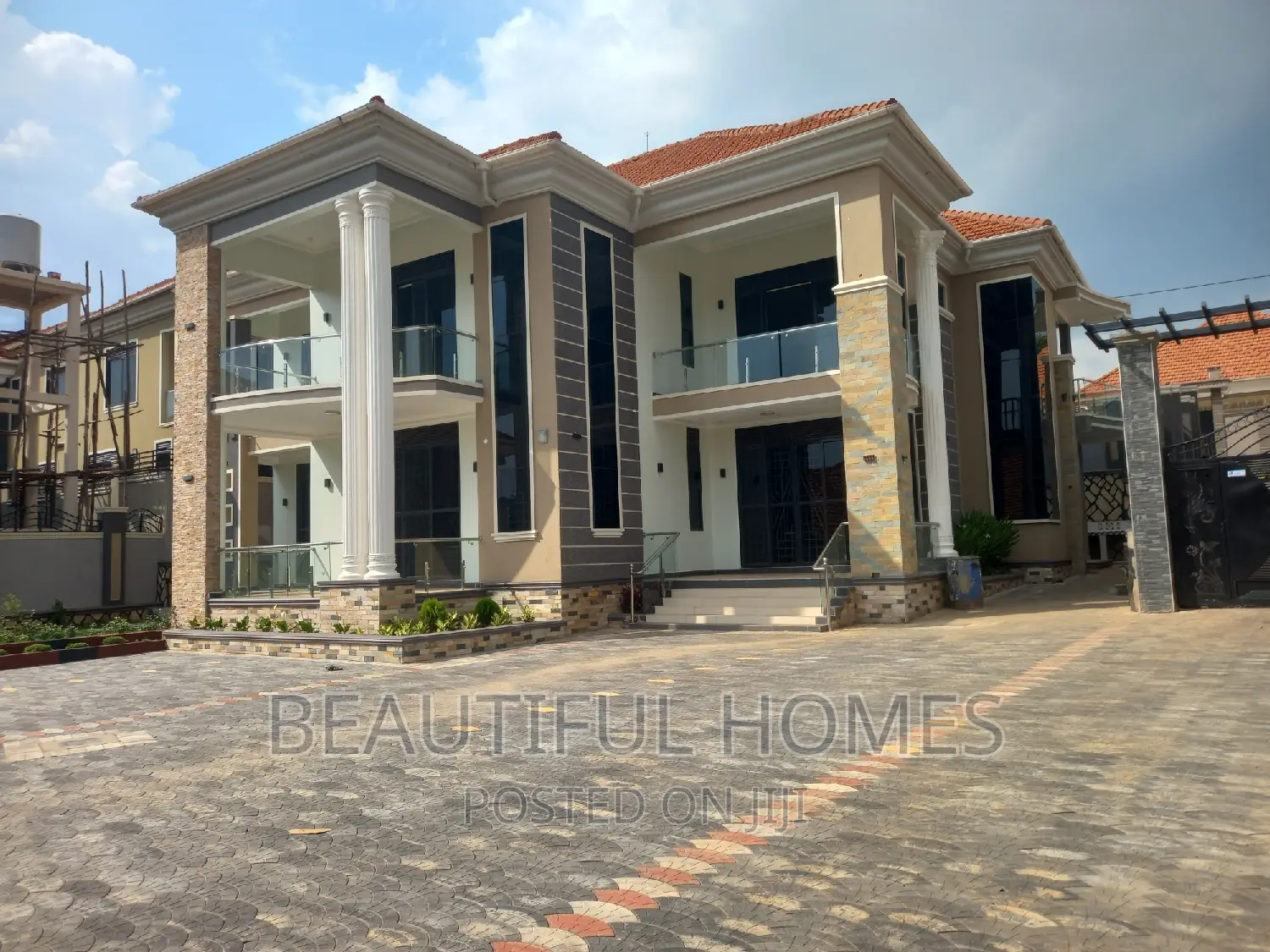 Furnished 6bdrm Mansion in Kira Posh Mamerito for sale in Kira