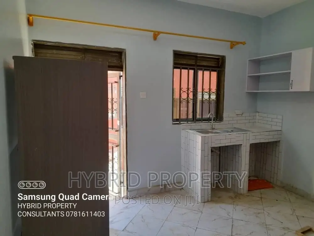 10bdrm Apartment in Kasubi~Kawaala Along, Rubaga for sale in Rubaga