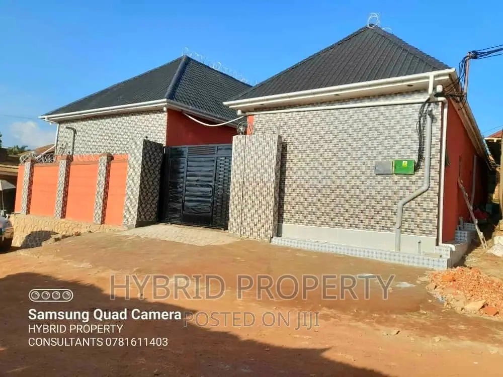 10bdrm Apartment in Kasubi~Kawaala Along, Rubaga for sale in Rubaga