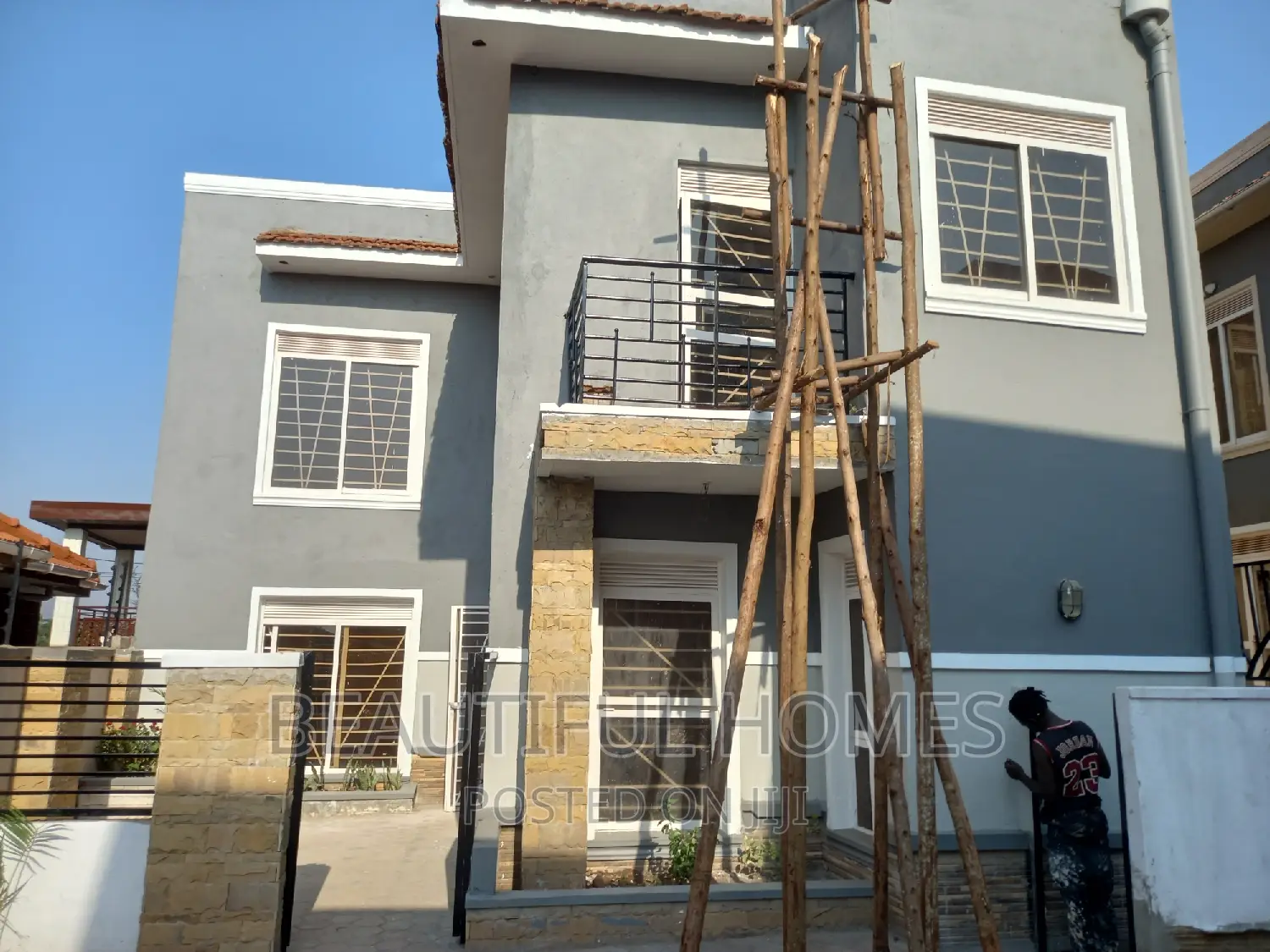 Furnished 4bdrm Duplex in Kira Mamerito Road for sale in Kira