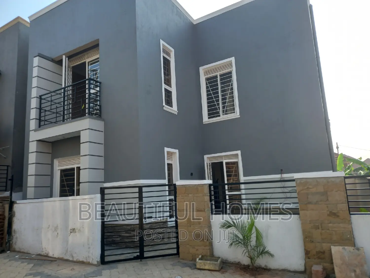 Furnished 4bdrm Maisonette in Kira Tarmacked for sale in Kira