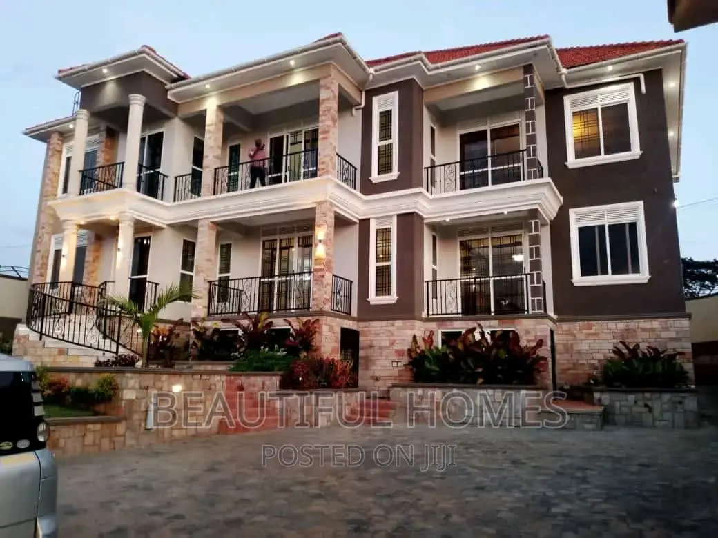 Furnished 7bdrm Mansion in Kigo Munyonyo Lake, Central Division in Central Division