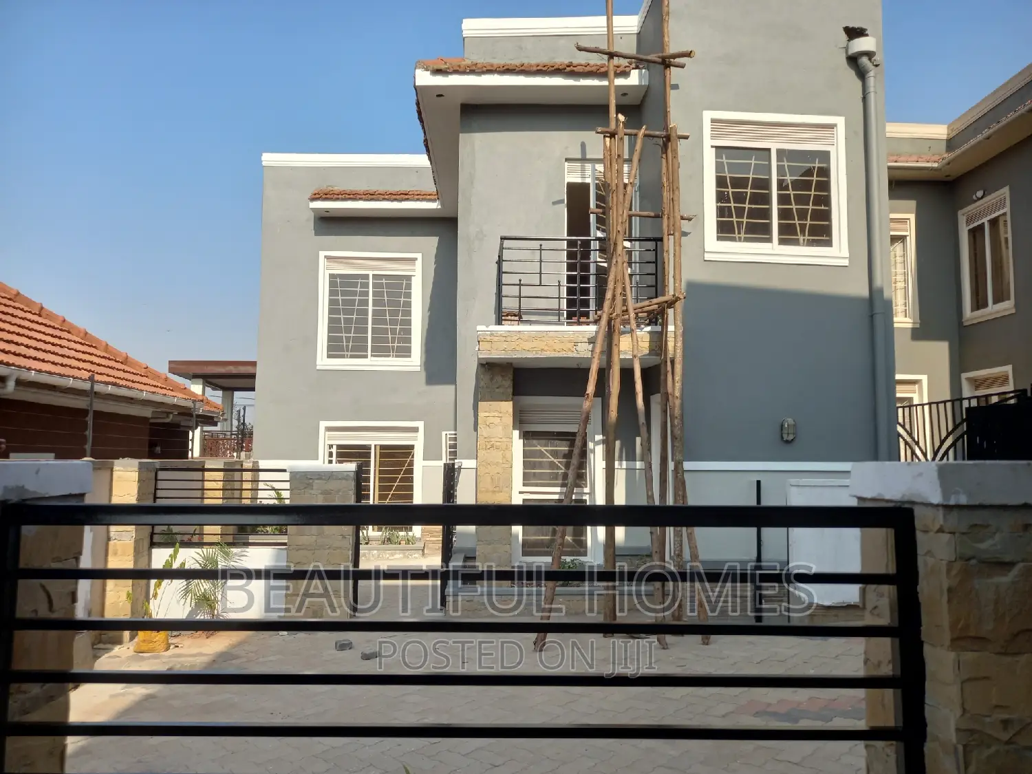 Furnished 4bdrm Villa in Kira Tarmacked Gated for sale in Kira