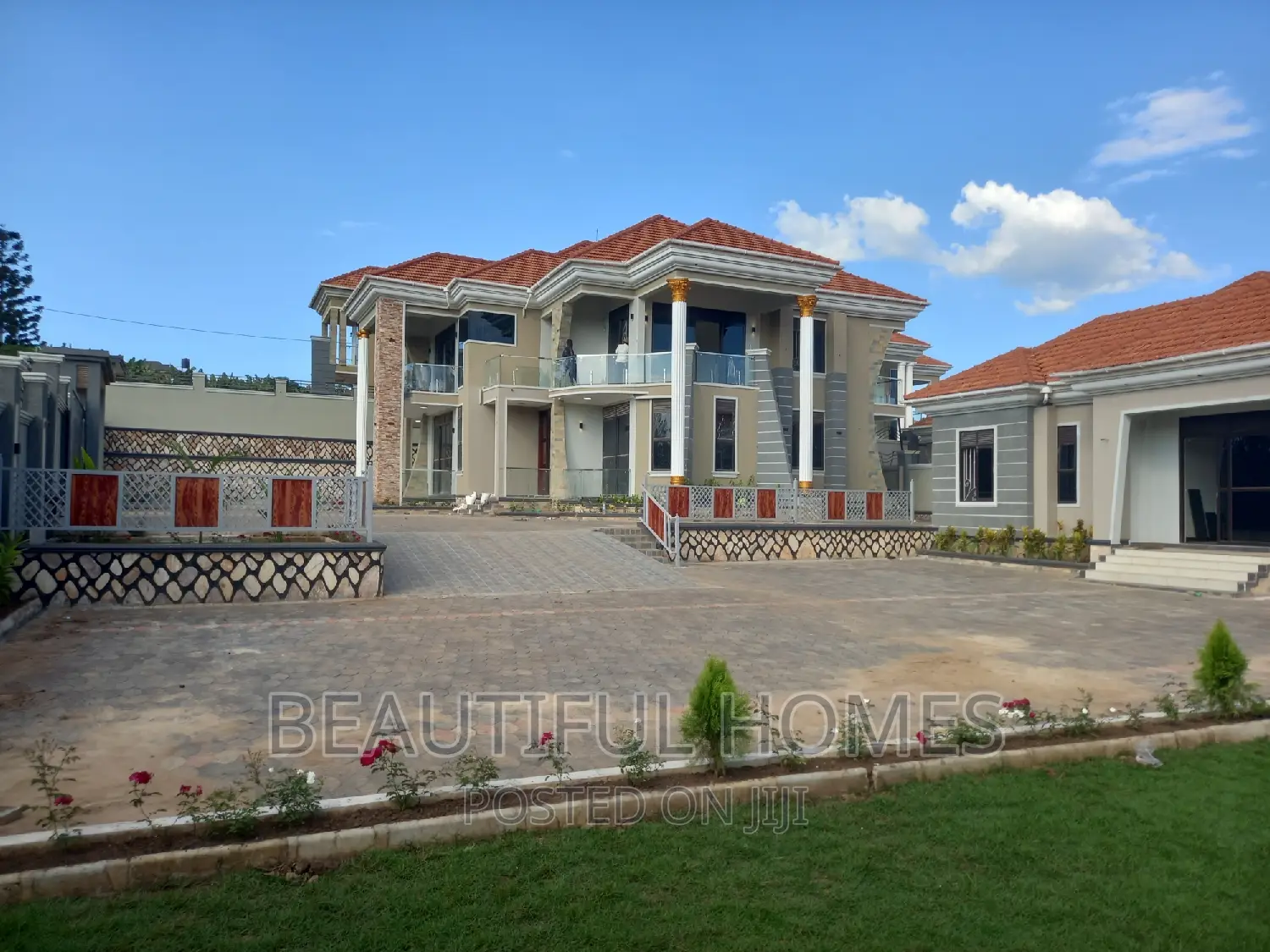 Furnished 6bdrm Mansion in Kira Mamerito for sale in Kira