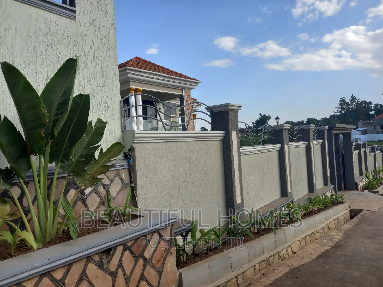 Furnished 6bdrm House in Kira for sale in Kira