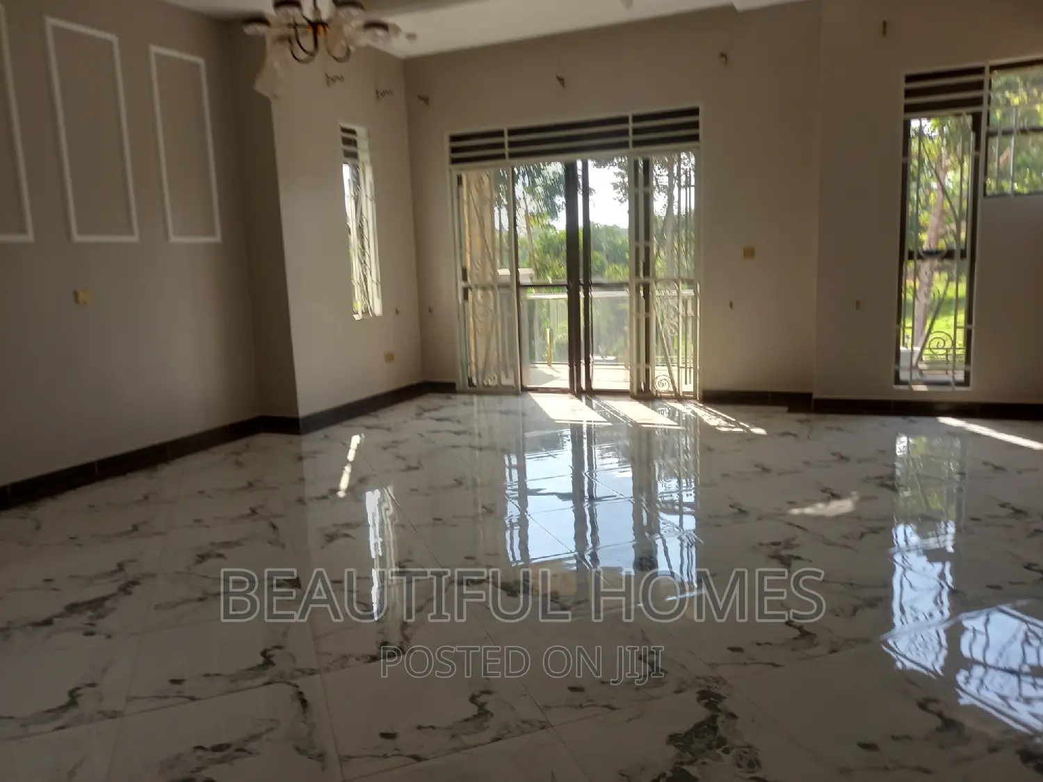 Furnished 6bdrm Duplex in Kira 1 for sale in Kira