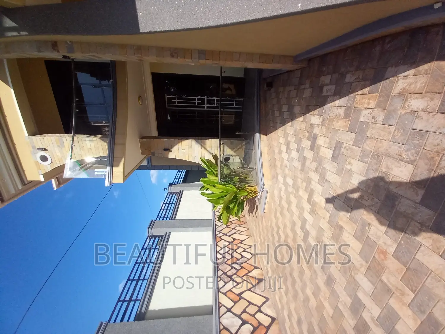 Furnished 6bdrm Duplex in Kira 1 for sale in Kira