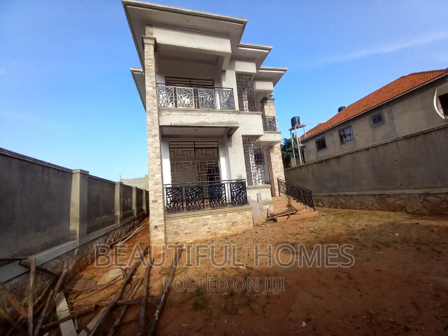 Furnished 4bdrm Duplex in Kira Mamerito Road for sale in Kira