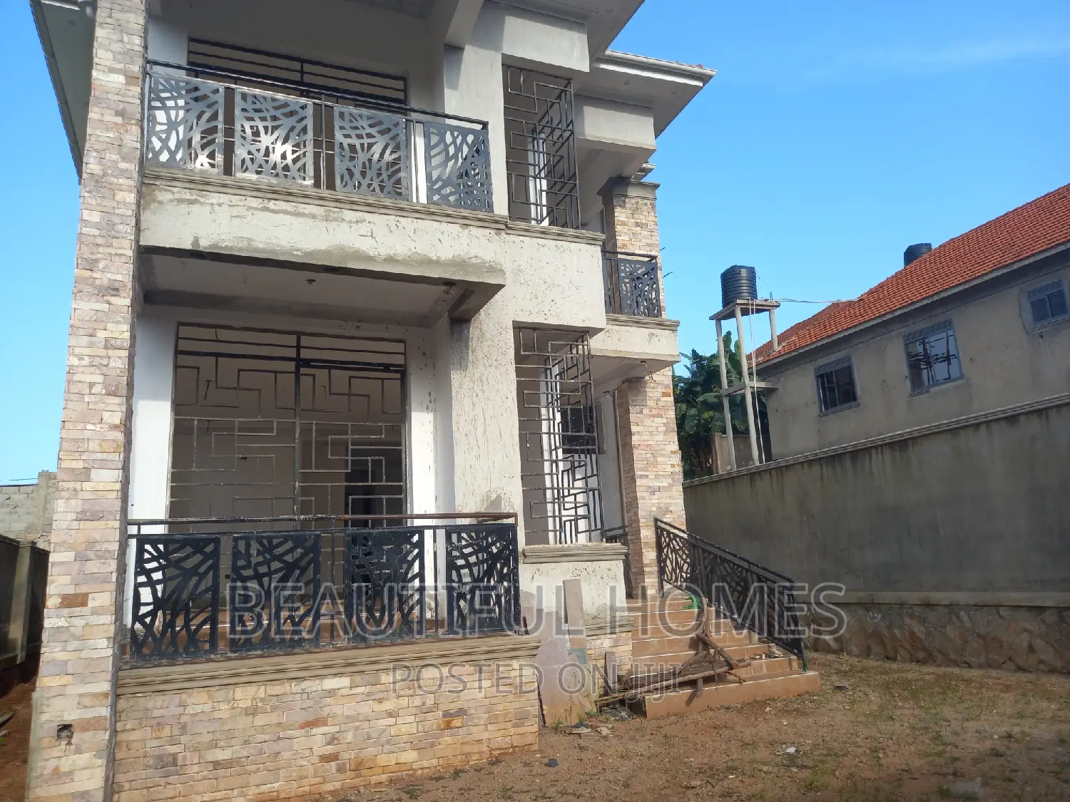 Furnished 4bdrm Duplex in Kira Mamerito Road, Nakawa for sale in Nakawa