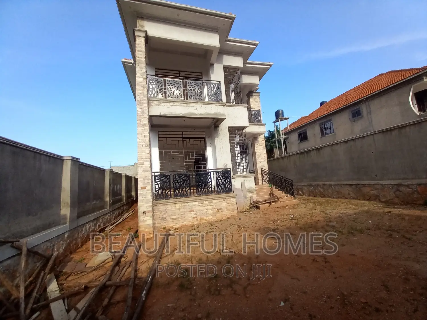 Furnished 4bdrm Duplex in Kira Mamerito Road, Nakawa for sale in Nakawa