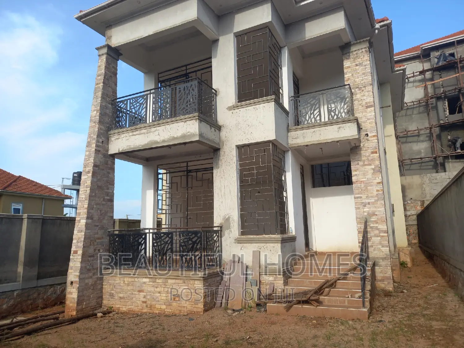 Furnished 4bdrm Duplex in Kira Mamerito Road, Nakawa for sale in Nakawa