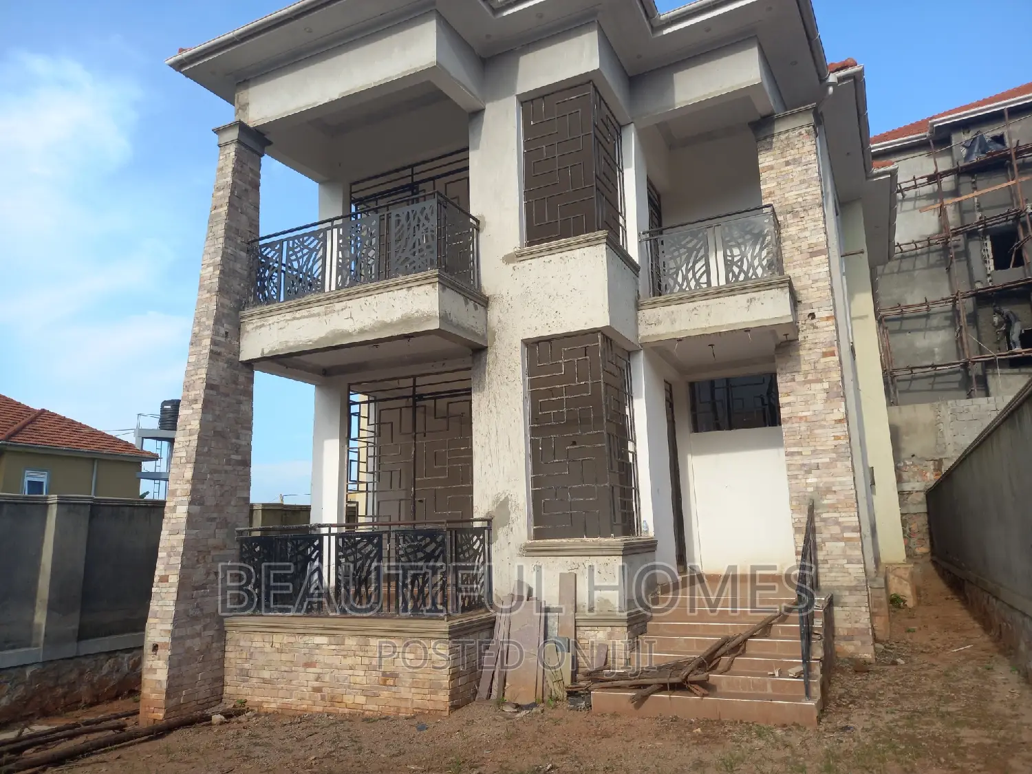 Furnished 4bdrm Duplex in Kira Mamerito Road, Nakawa for sale in Nakawa