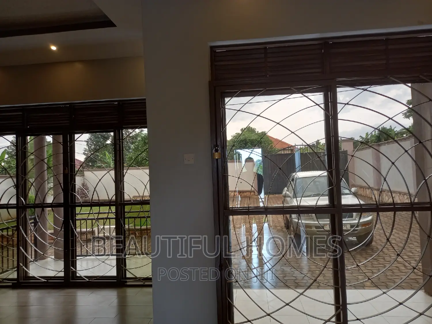 Furnished 4bdrm House in Kira for sale in Kira