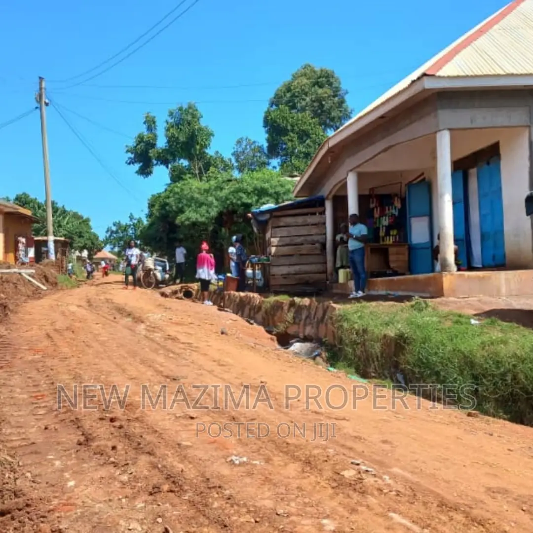 Commercial Plot Measuring Direct on Muram Rd Onsale Busabaal in Division A