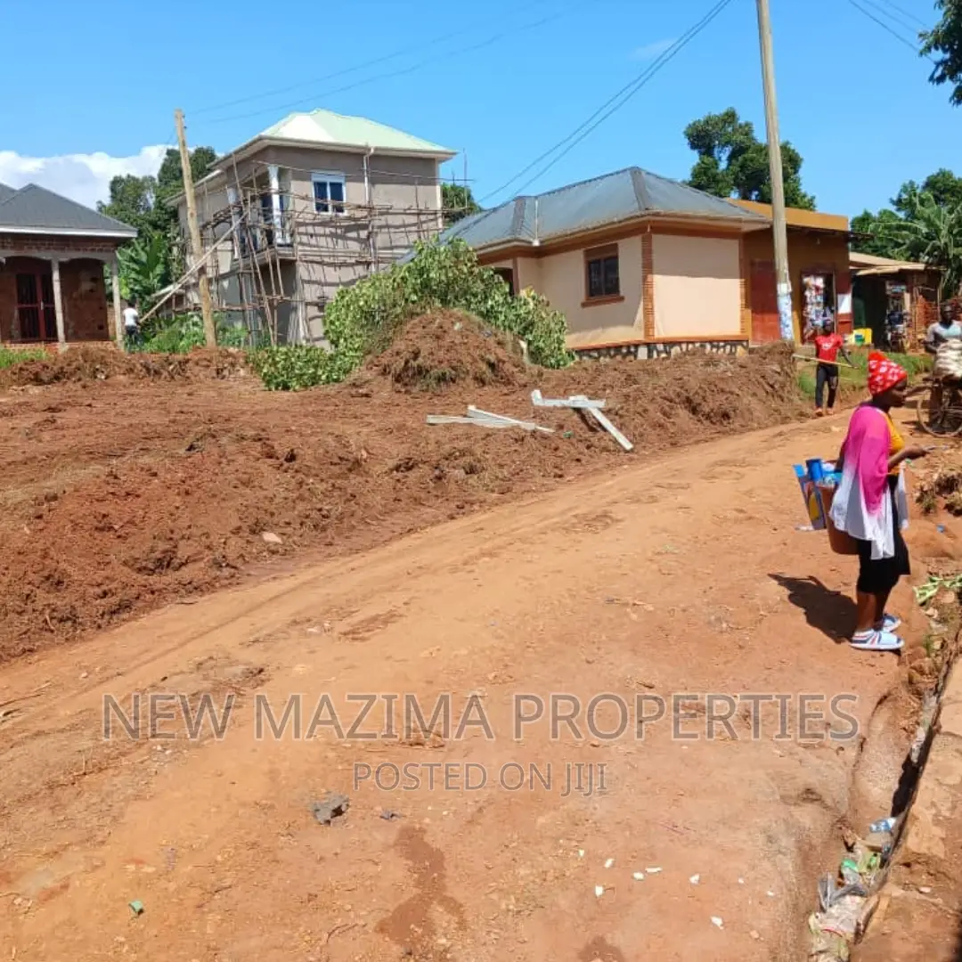 Very Affordable Commercial Plot on Quicksale in Busabaala in Division A