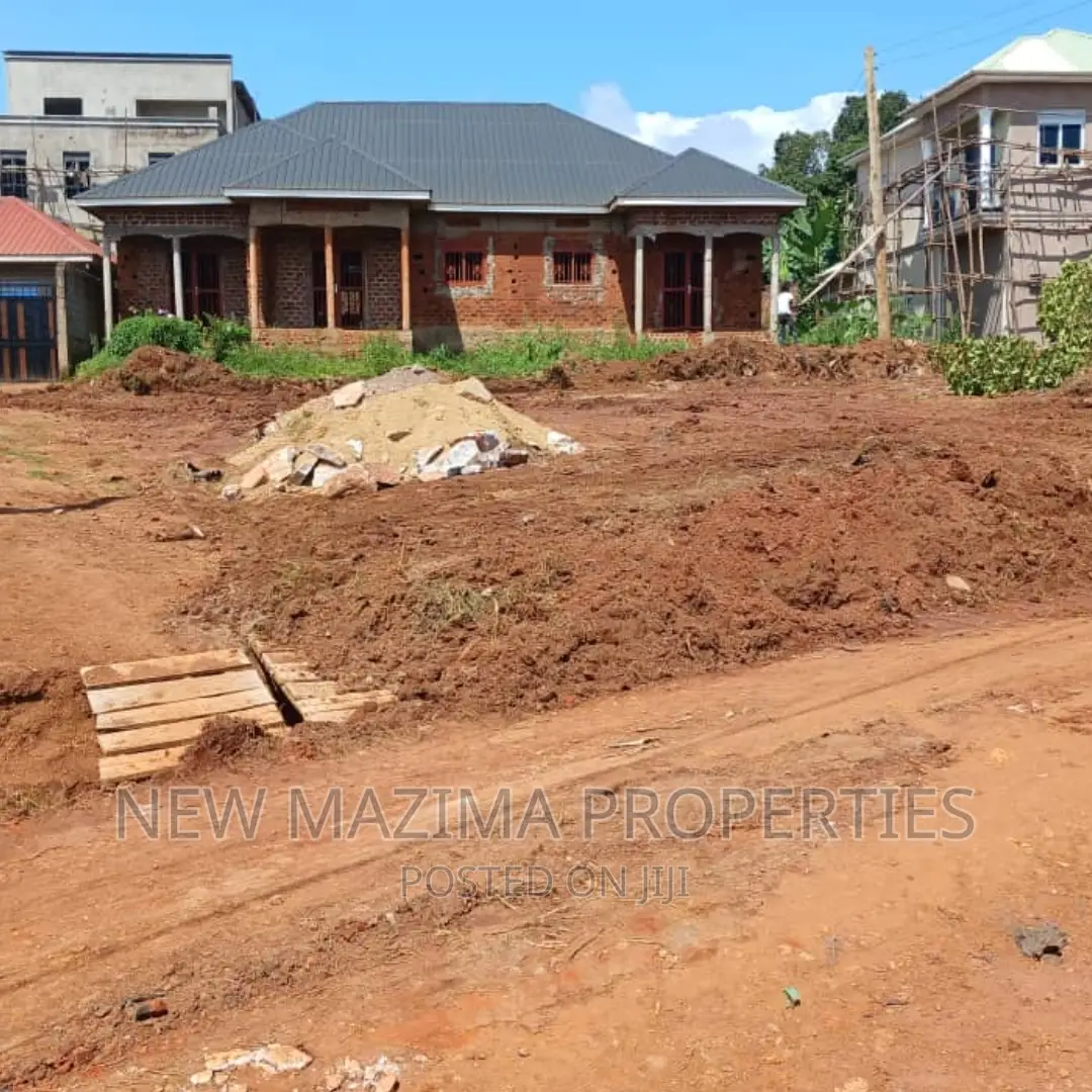 Very Affordable Commercial Plot on Quicksale in Busabaala in Division A