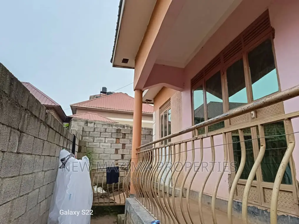 2bdrm House in Bulenga Town, Division A for sale in Division A
