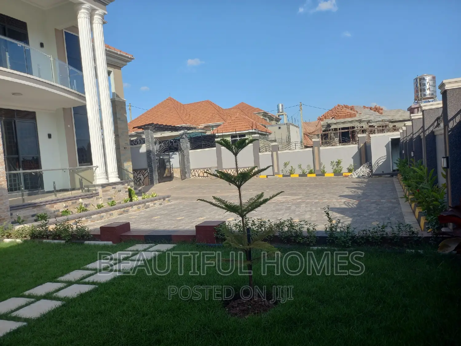 Furnished 6bdrm Mansion in Kira Classy, Central Division for sale in Central Division
